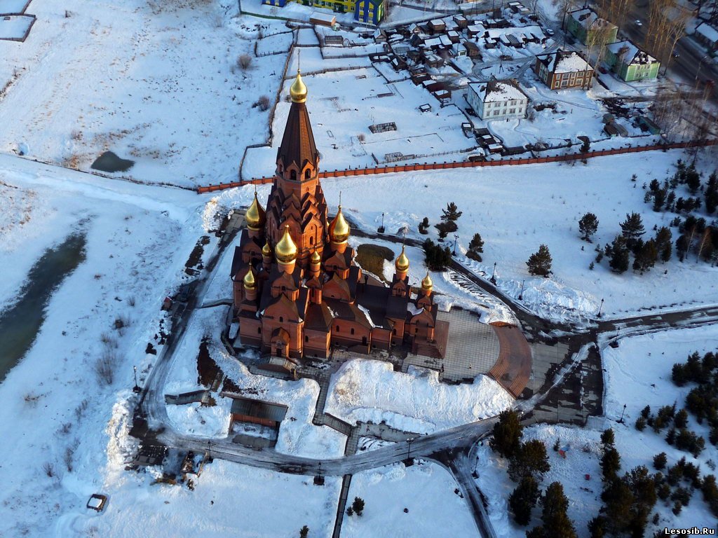 Крестовоздвиженский собор Лесосибирск внутри